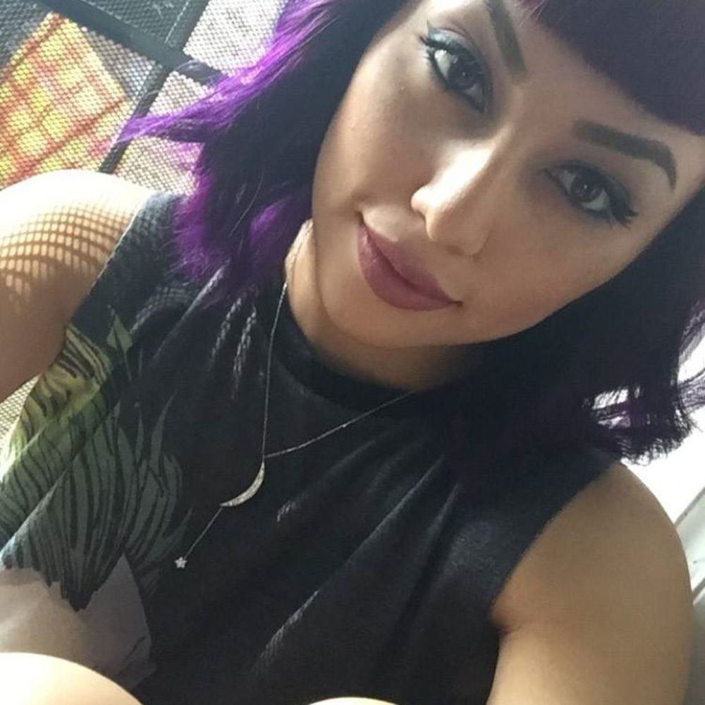 Meet your Posher, Tania